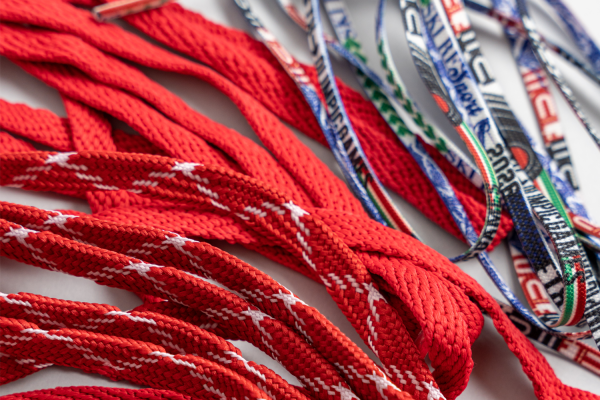 1 LACES 26