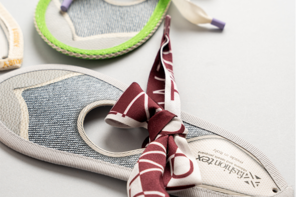 RIBBONS18
